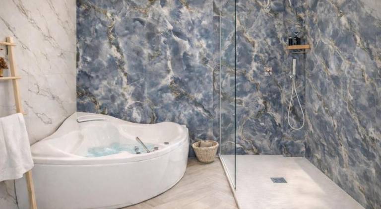 Rental apartment with jacuzzi — photo 2