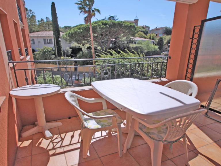 Fully equipped rental apartment with pool & terrace | Next to the beach | Dogs allowed — photo 2