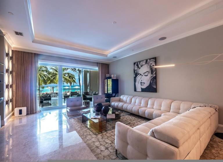 Apartment Seven Mile Beach