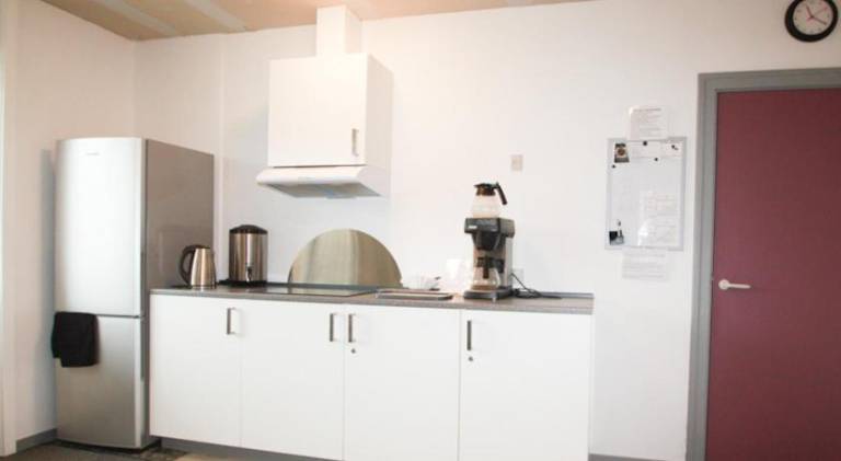 Apartment with terrace — photo 4