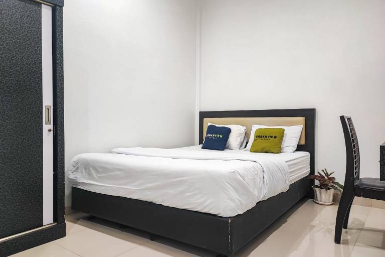 Urbanview Hotel Syariah near RSIA Annisa Jelutung Jambi
