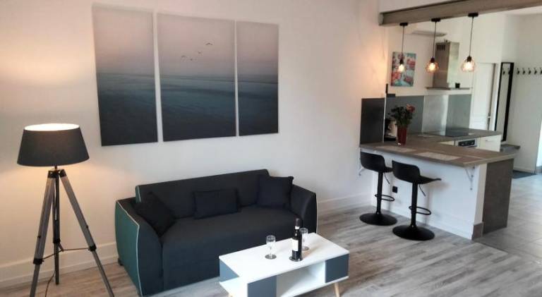Holiday apartment | Next to the beach | Pet-friendly in Nevers