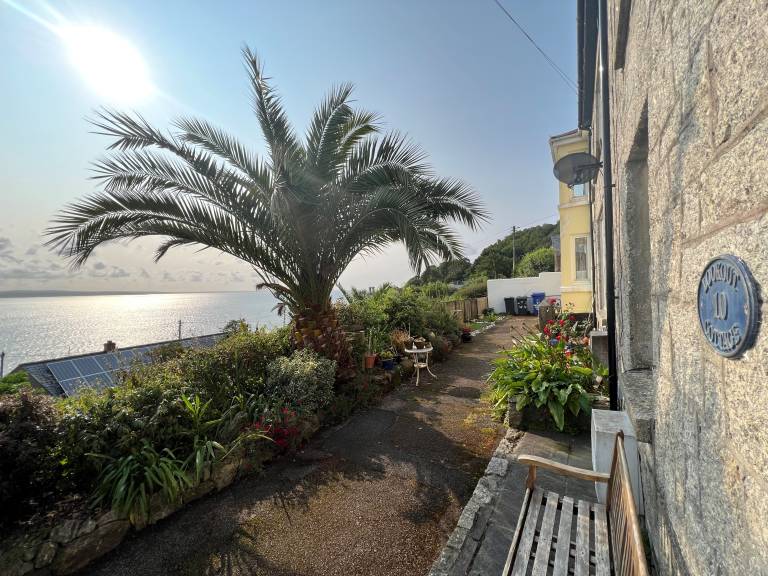 Family-oriented cottage with garden | Beach view | Dogs allowed — photo 2