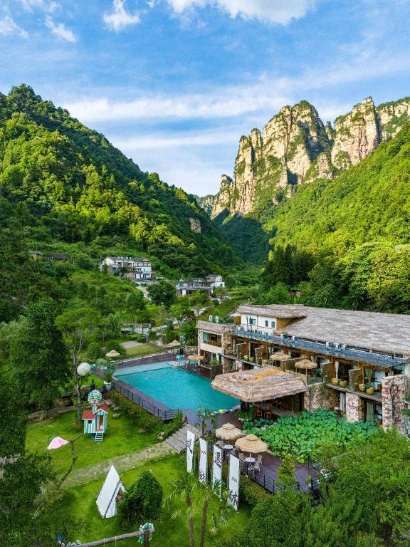 Resort  Wulingyuan