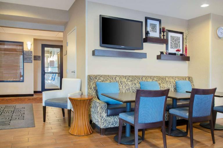 Hampton Inn Merrillville — photo 4