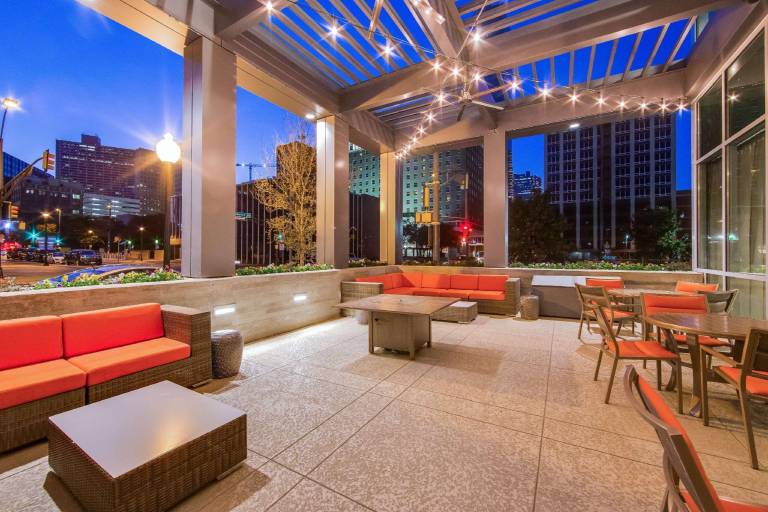 Hampton Inn & Suites Fort Worth Downtown — photo 2