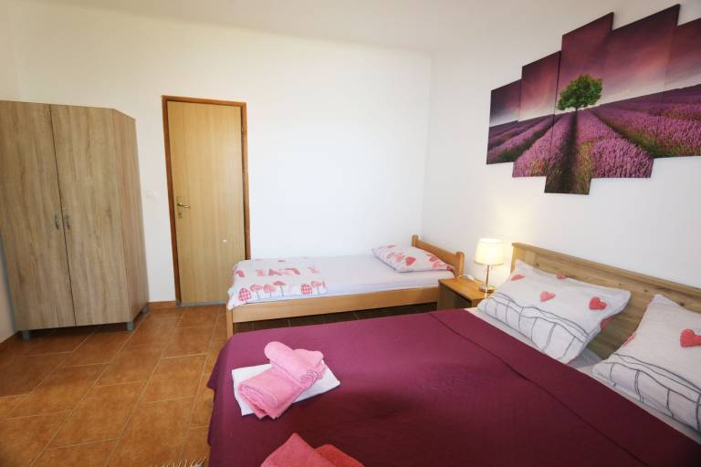 Apartments KIRINČIĆ ANTON — photo 4