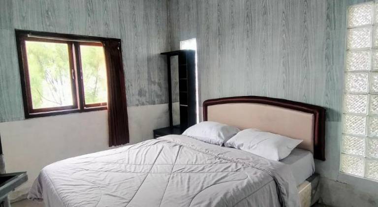 150 m&sup2; Villa
