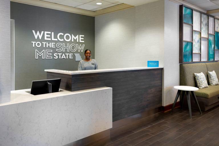 Hampton Inn & Suites Kansas City-Country Club Plaza — photo 5