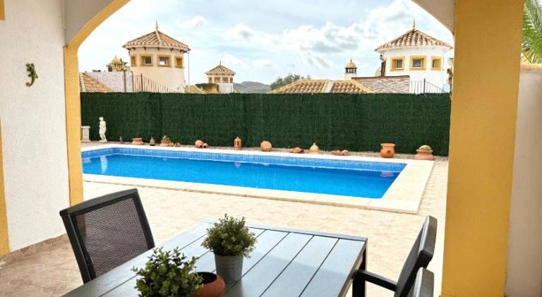Fully equipped vacation home with barbeque, private pool & terrace | Pets are welcome — photo 3