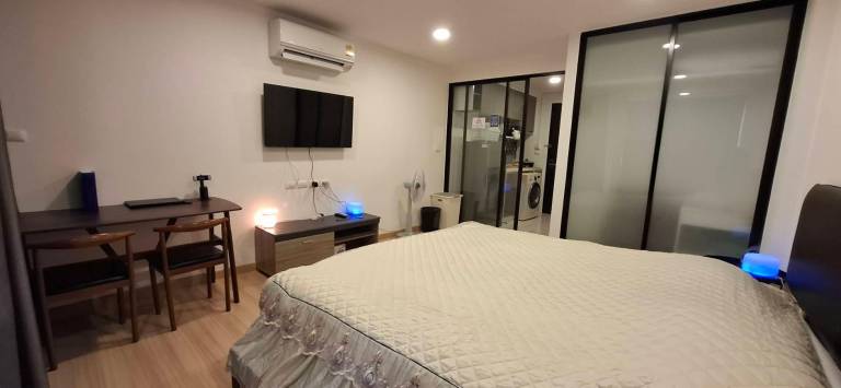 Apartment with pool | Suitable for remote work in Bangkok