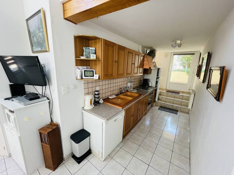 Fully equipped gite with grill & yard | Garden view | Beach nearby | Dogs allowed — photo 5