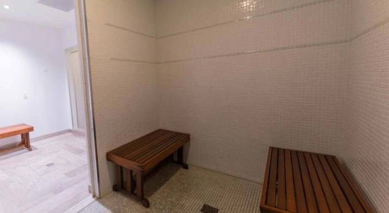 Apartment with pool & hot tub — photo 5