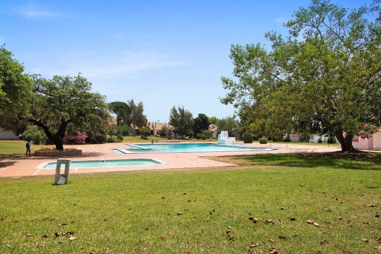 Apartment 'The Oura Stay' with Sea View, Wi-Fi and Air Conditioning in Albufeira