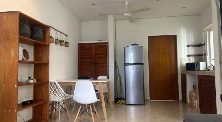 Apartment with pool — photo 5