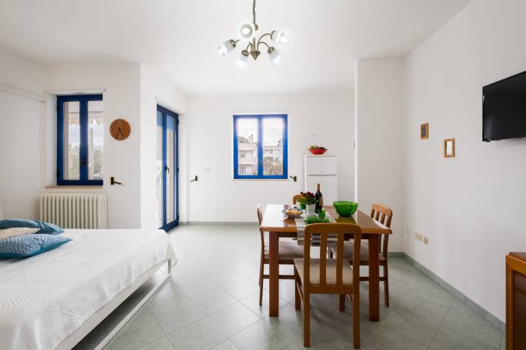 Pleasant holiday apartment | City view | Close to the beach | Pets are welcome in Otranto