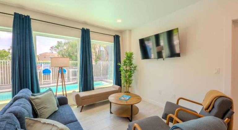 Fully equipped wonderful holiday apartment with private pool & barbecue | Close to the beach | Pets allowed in South Padre Island, TX