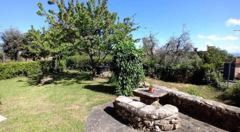 Rental apartment with yard | Pets are welcome in Montalcino