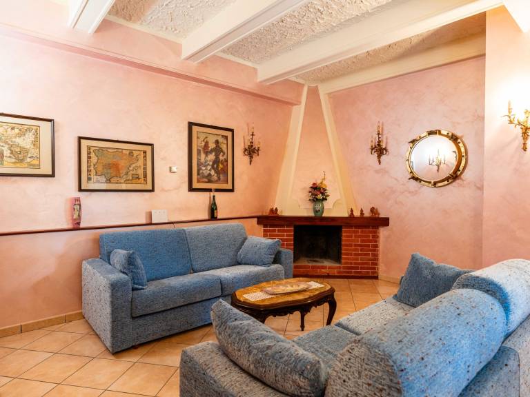 Rental apartment with terrace — photo 2