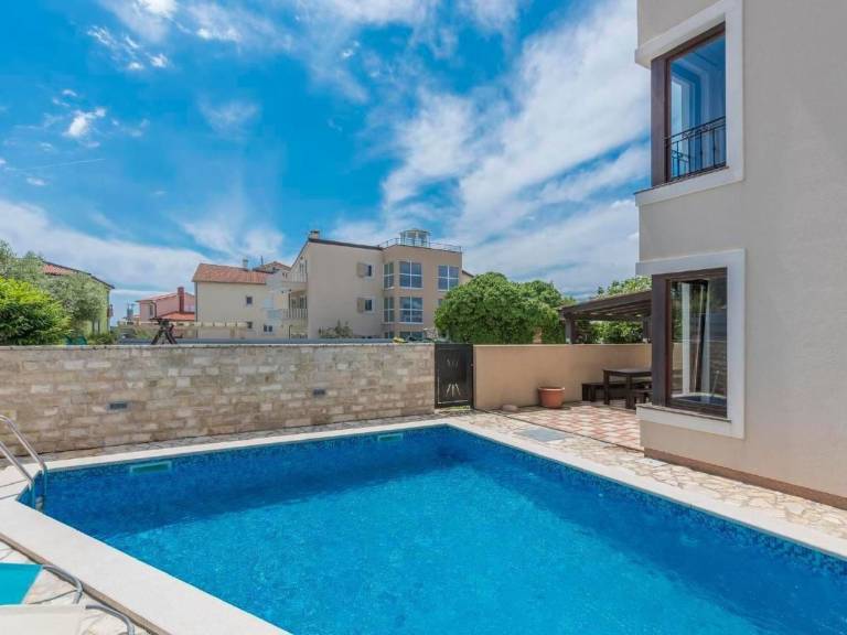 Beautiful vacation home with barbecue, garden & private pool | Nature view | Dogs allowed — photo 3
