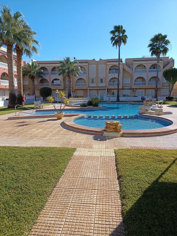 Duplex Apartment 'El Divino' with Shared Pool, Wi-Fi, and Air Conditioning in Murcia
