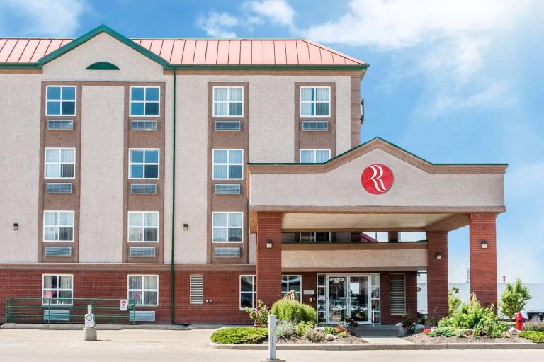 Ramada by Wyndham Sherwood Park in Sherwood Park, AB