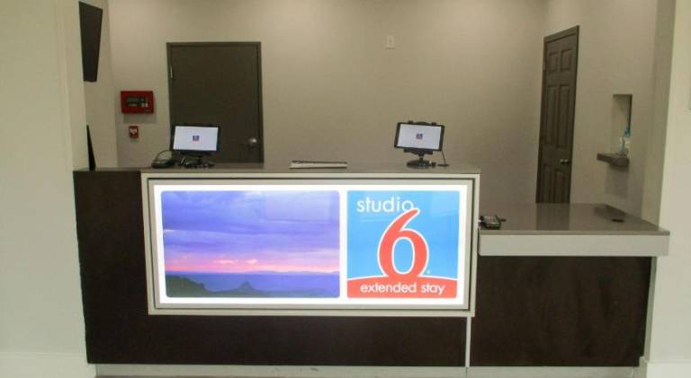 Studio 6 Port Allen, LA - Baton Rouge I-10 — photo 2