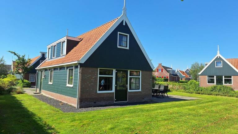 130 m&sup2; Ferienhaus