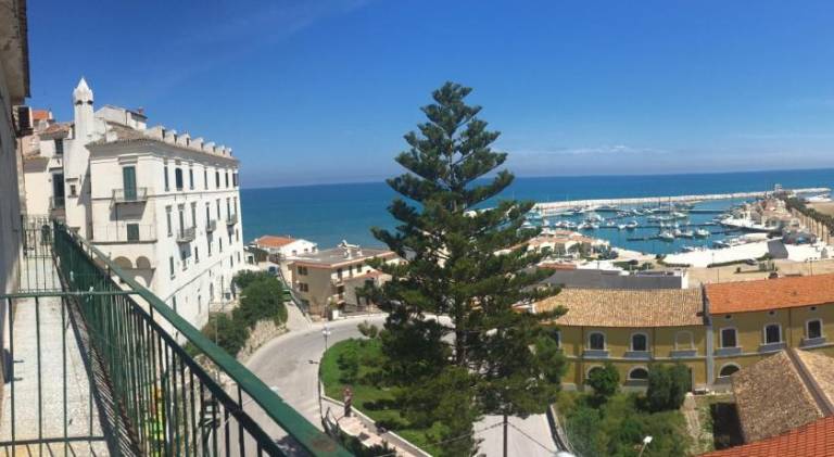 Charming serviced apartment with patio | Close to the beach | Suitable for remote work | Pet-friendly — photo 3