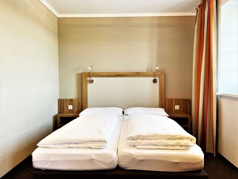 Mehrbettzimmer C 208