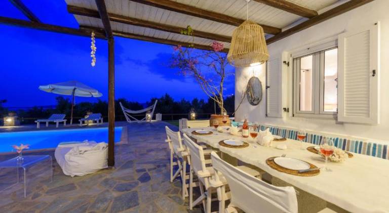 Villa with garden, barbeque & private pool — photo 4