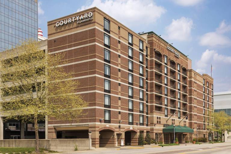 Courtyard by Marriott Louisville Downtown in Louisville, KY