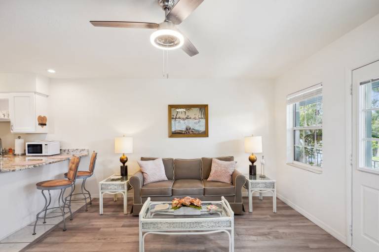 Beach Quarters 5 — photo 4