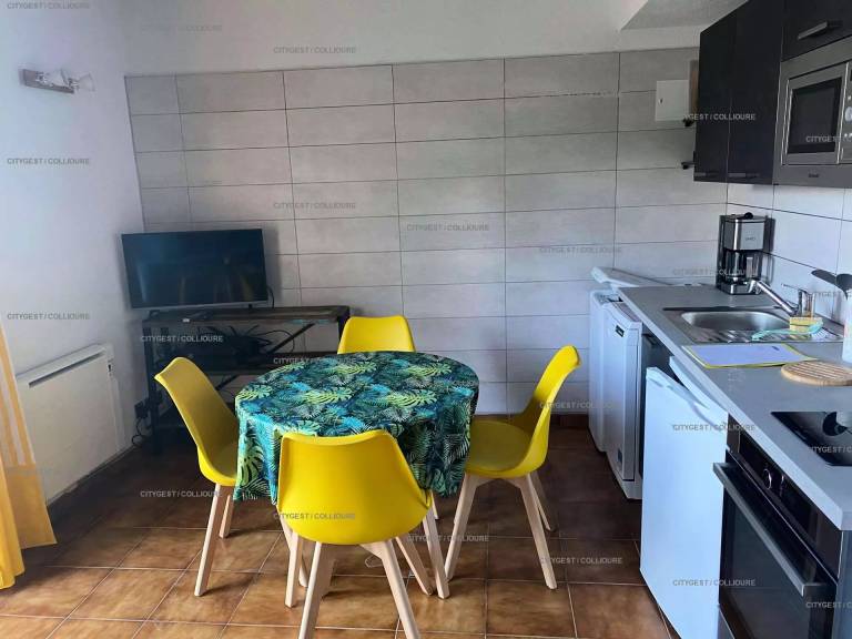 Apartment with 1 room for 4 persons — photo 3