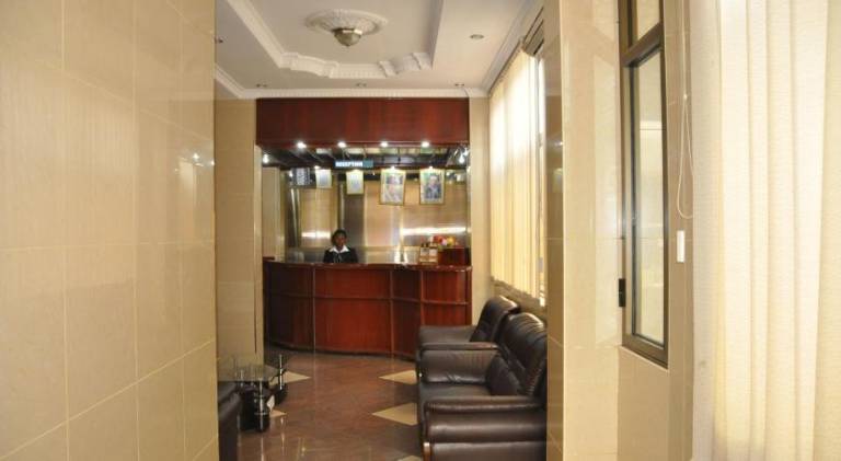 Rich Hotel — photo 5