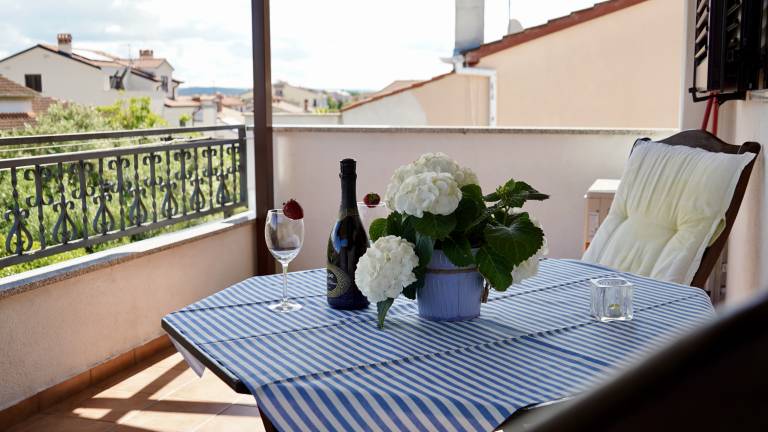 STUDIO NATHAN 2 APARTMENTS IVO ROVINJ CROATIA