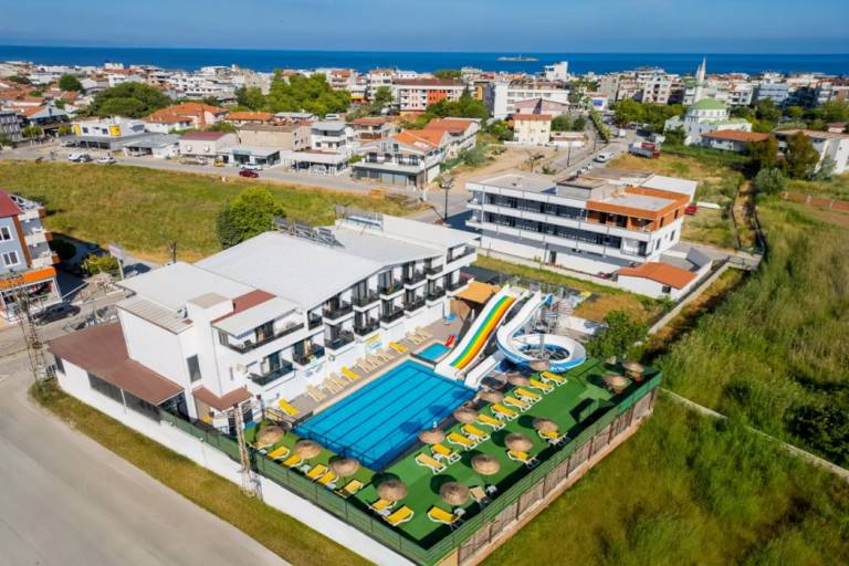 Atas Aqua Otel Avsa — photo 5