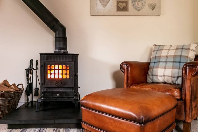 Cottage  Lindale