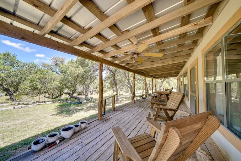 Swim, Hike & Unwind: Serene Hill Country Retreat — photo 2