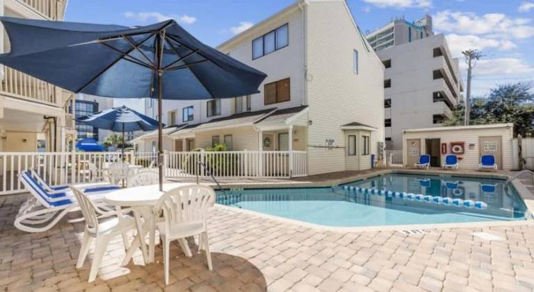 House with pool | Close to the beach | Pets allowed — photo 3