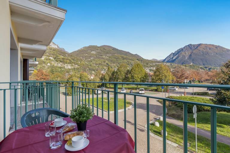 Beautiful apartment | Mountain view | Close to the beach | Pets are welcome in Porlezza