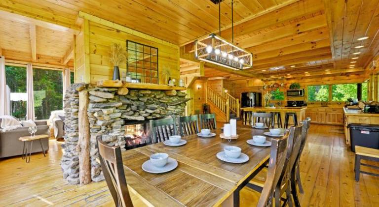 House with pool & hot tub | Perfect for remote work — photo 4