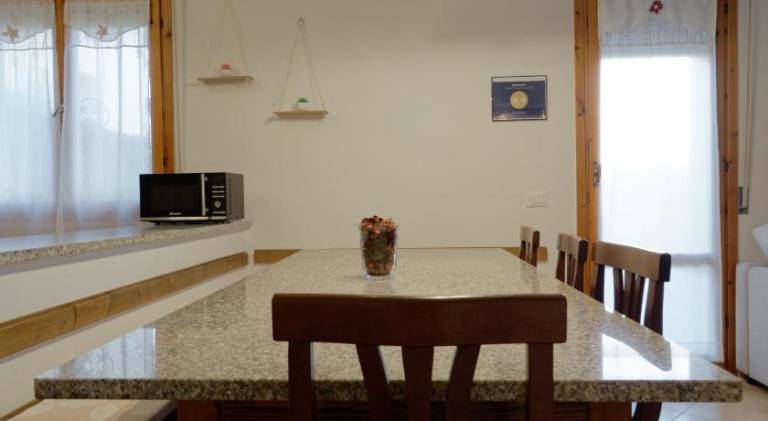 Rental apartment with 2 rooms for 6 persons — photo 5