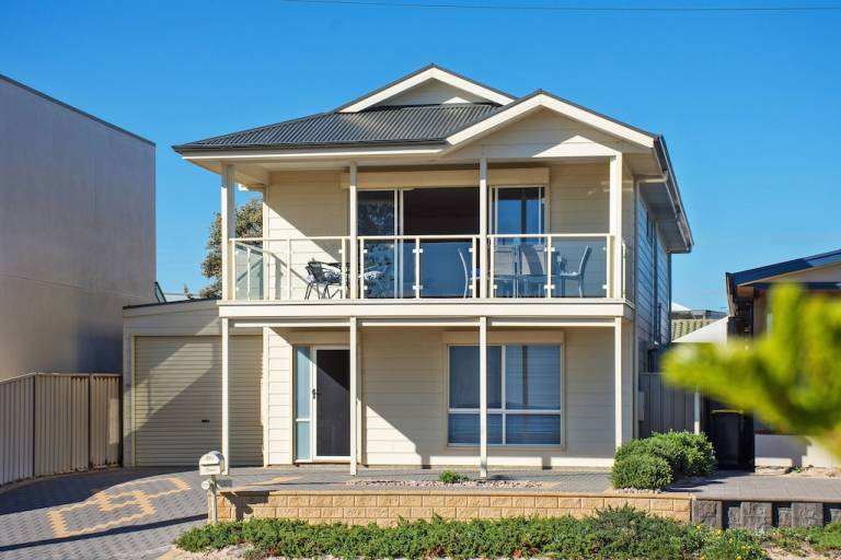 Hus  McLaren Vale
