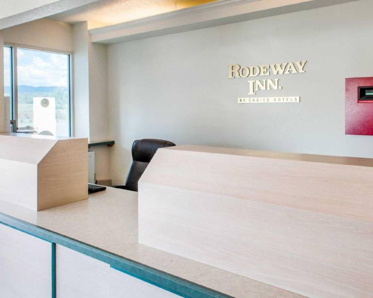 Rodeway Inn — photo 4