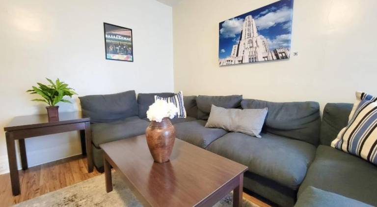 Apartment with 1 room for 4 persons in Pittsburgh, PA