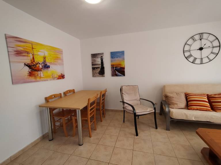 Apartment with yard, sauna & pool — photo 5