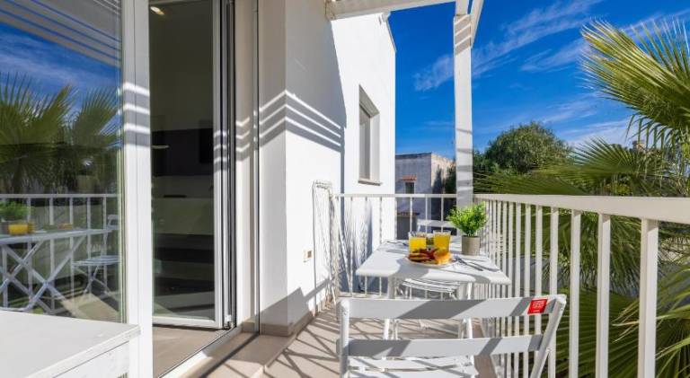 Holiday apartment with pool — photo 4