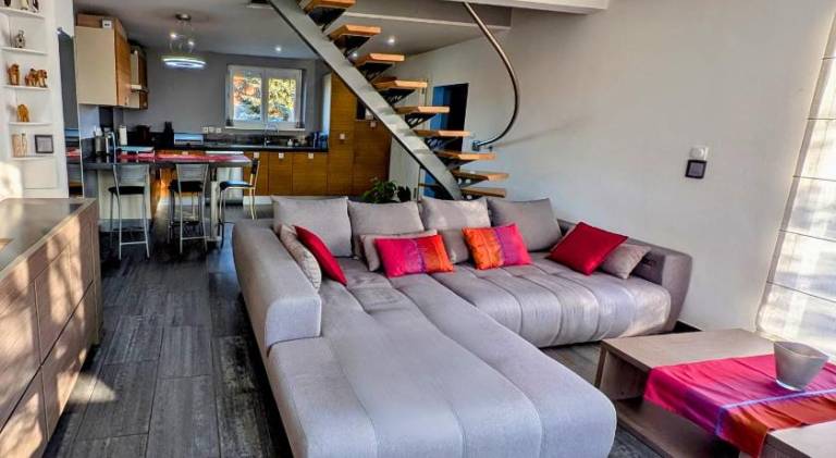 House with yard | Suitable for remote work in Thann