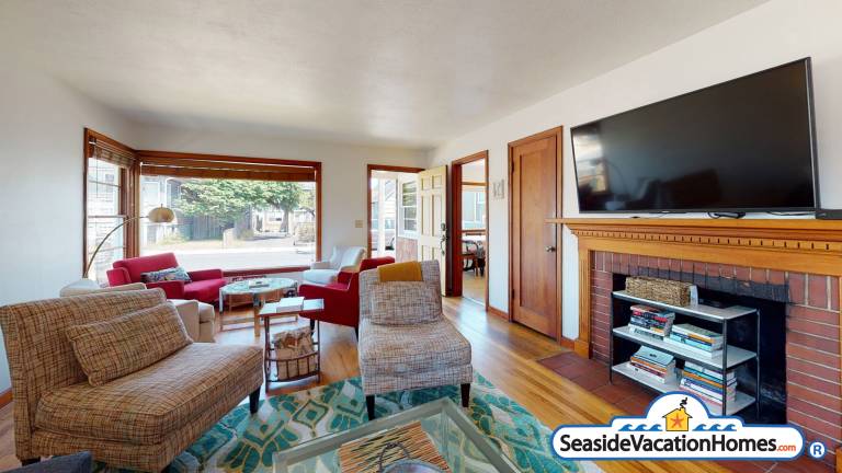 Child-friendly vacation home with hot tub & garden | City view | Beach nearby | Pet-friendly — photo 2
